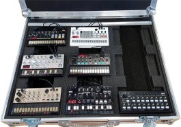 Korg Volca Flightcase Holds 9 | Keyboard Cases | Swanflight