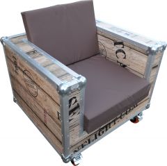 Retro Tea Chest Flight Case Chair